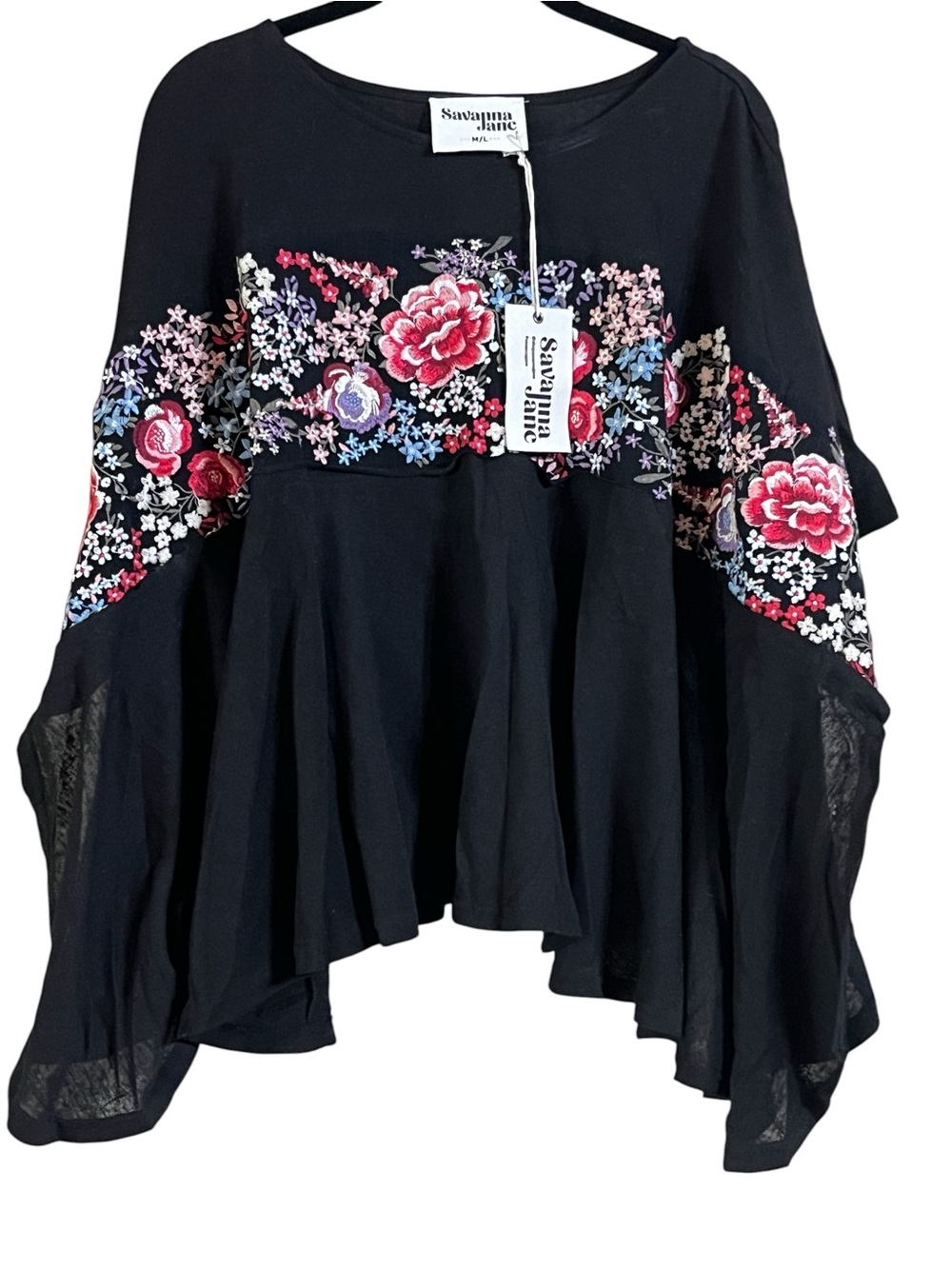 NWT Gorgeous Savanna Jane Black Flowy Blouse with Floral Embroidery - Size M/L